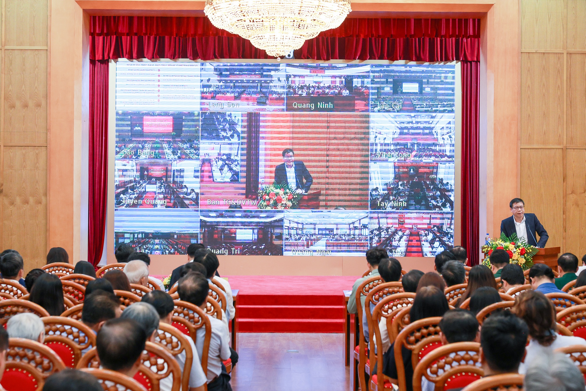 Nghi quyet Dai hoi anh 4