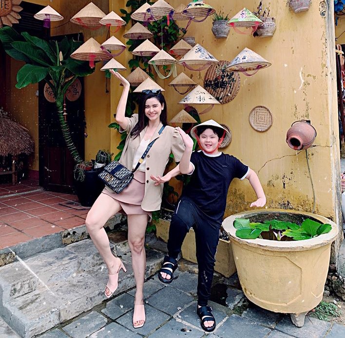 Con trai Tim va Truong Quynh Anh anh 5