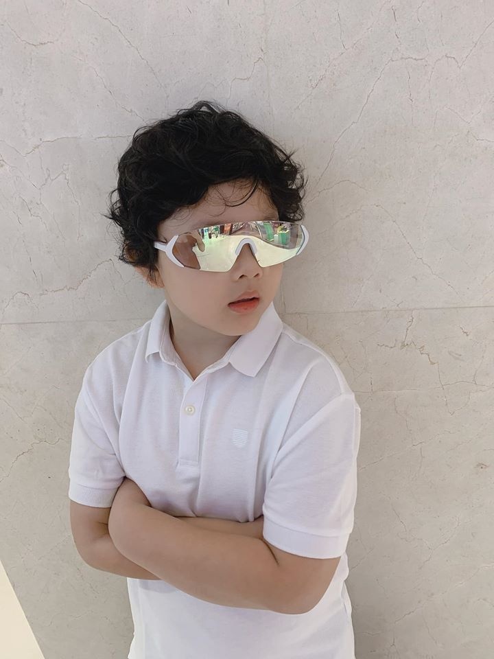 Con trai Tim va Truong Quynh Anh anh 6