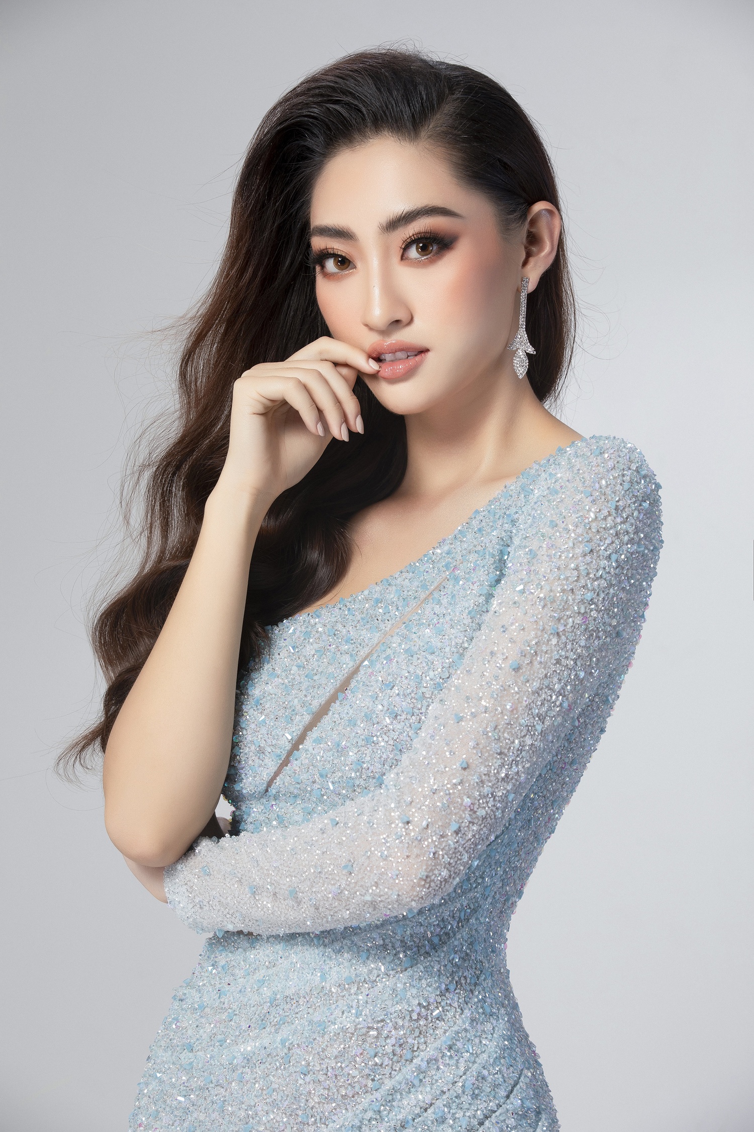 Luong Thuy Linh Miss World 2019 anh 2