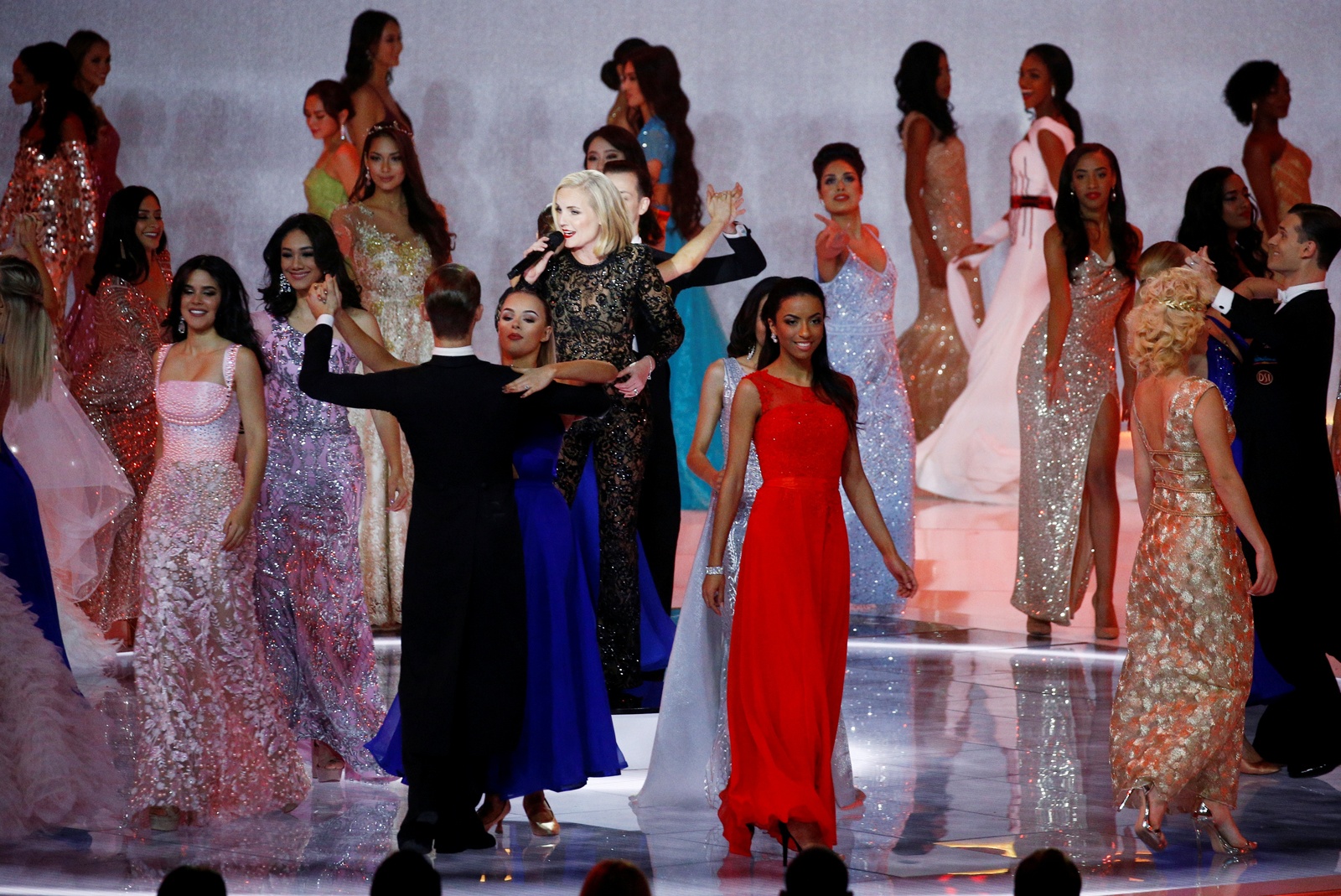 Chung ket Hoa hau The gioi 2019 anh 3