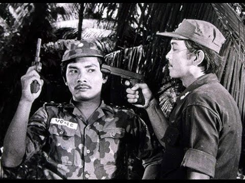 Nguyen Chanh Tin va nhung ‘nguoi hung’ buoc ra tu chiec tivi den trang hinh anh