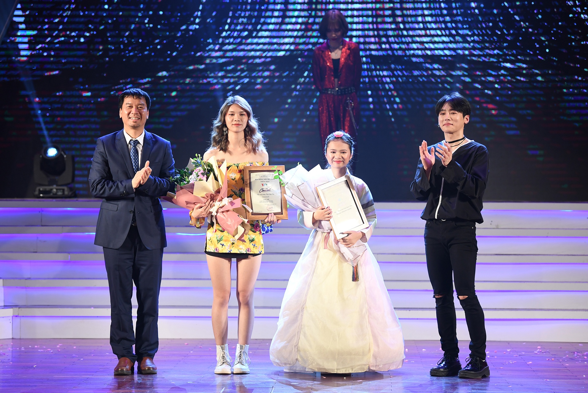 Giong hat hay tieng Han Quoc anh 9