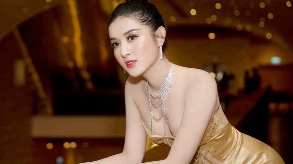 A hau Huyen My noi gi khi duoc ghep doi voi Duc Huy? hinh anh