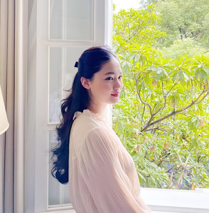 A hau Thanh Tu trang tri nha anh 5