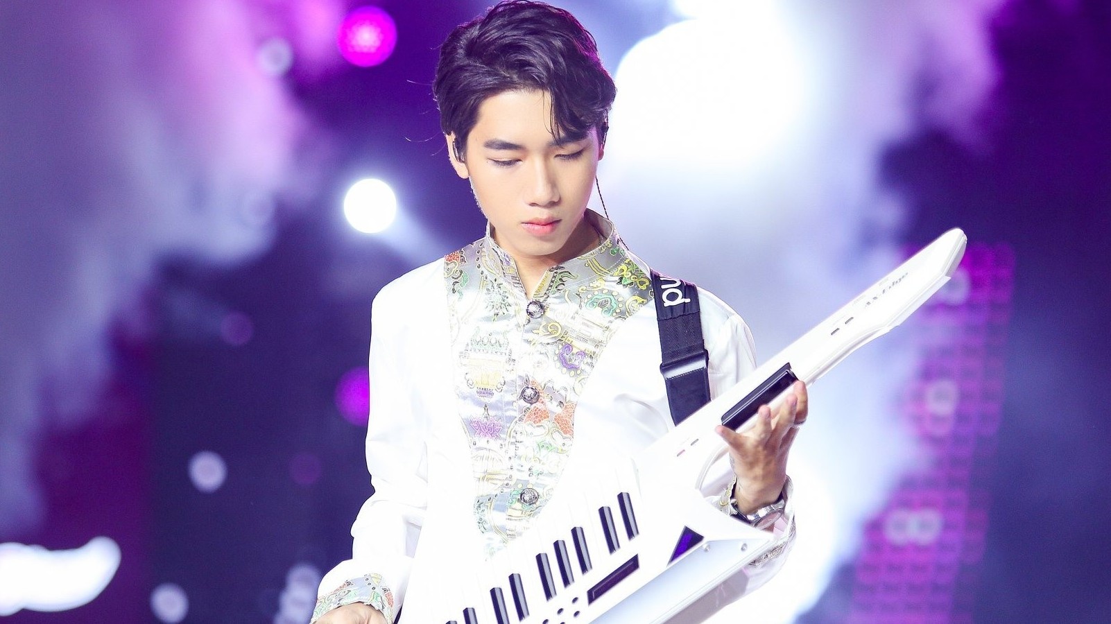 K-ICM sang Thai Lan bieu dien sau on ao voi Jack hinh anh