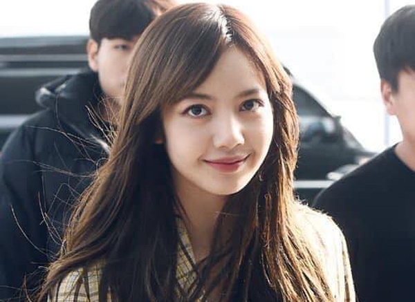 Lisa (Black Pink) duoc khen khi lan dau che toc mai hinh anh
