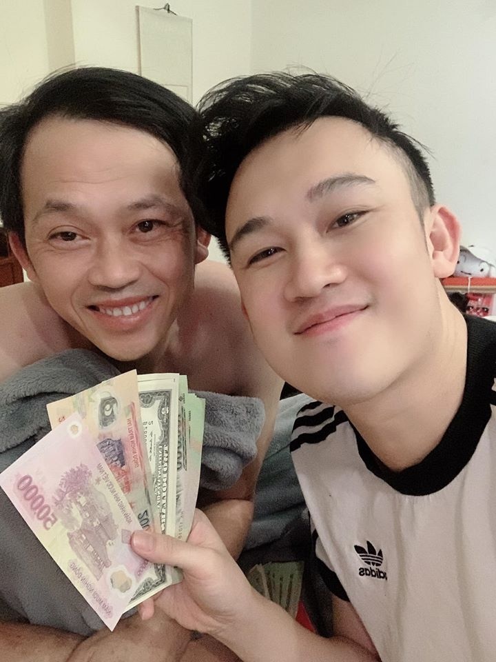 Hoai Linh li xi Duong Trieu Vu anh 1