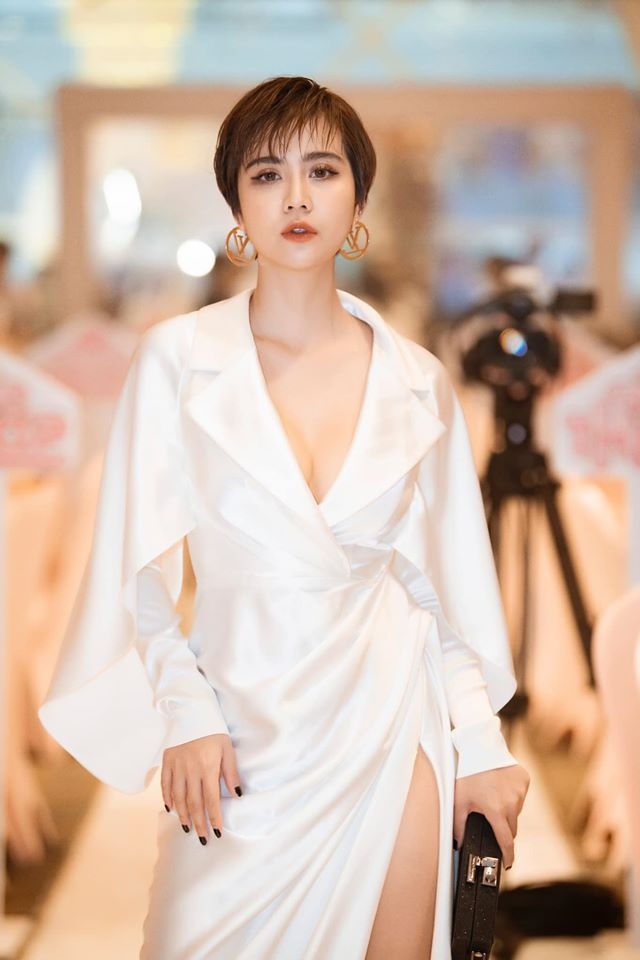 Huyen Lizzie ly hon anh 2