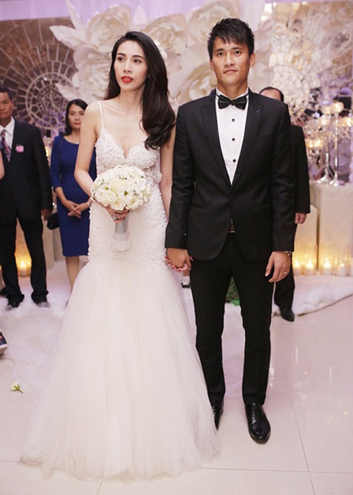 Vợ Văn Đức váy cưới 600 triệu ảnh 4 Vo Van Duc vay cuoi 600 trieu anh 4