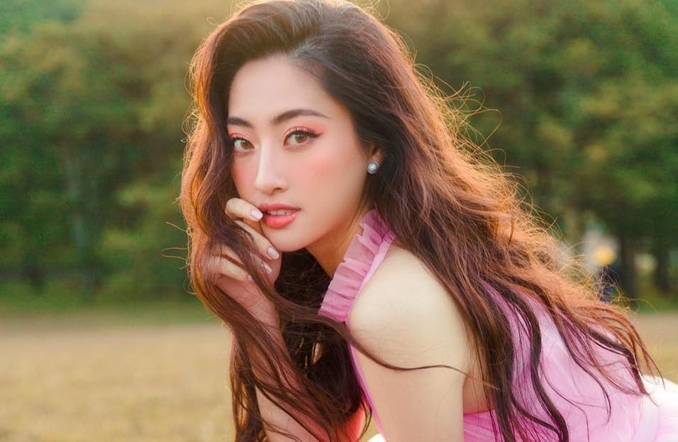 Hoa hau Luong Thuy Linh: 'Khong co ban trai, chua tung mua do hieu' hinh anh