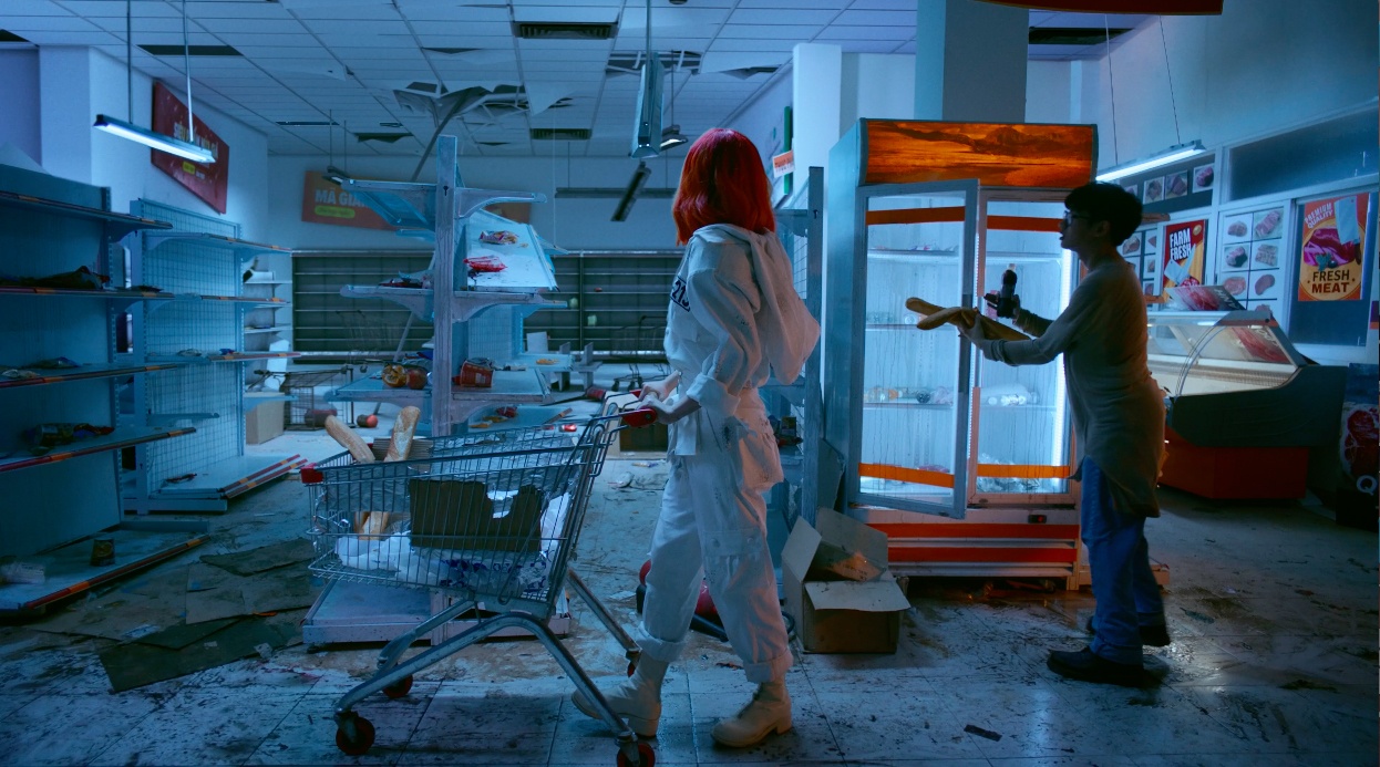 Toc Tien Touliver Ngay tan the anh 2