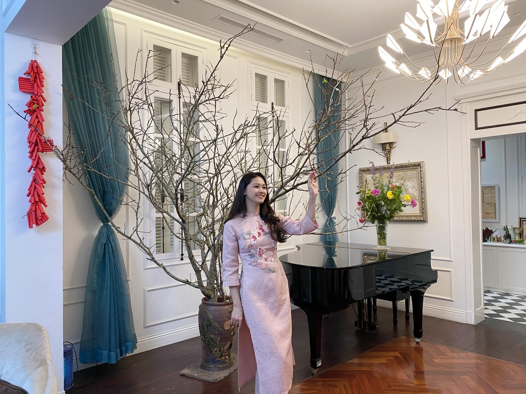 A hau Thanh Tu chong doanh nhan anh 4