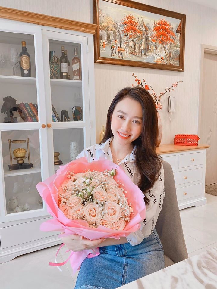 Hong Loan Tien Linh hen ho anh 1