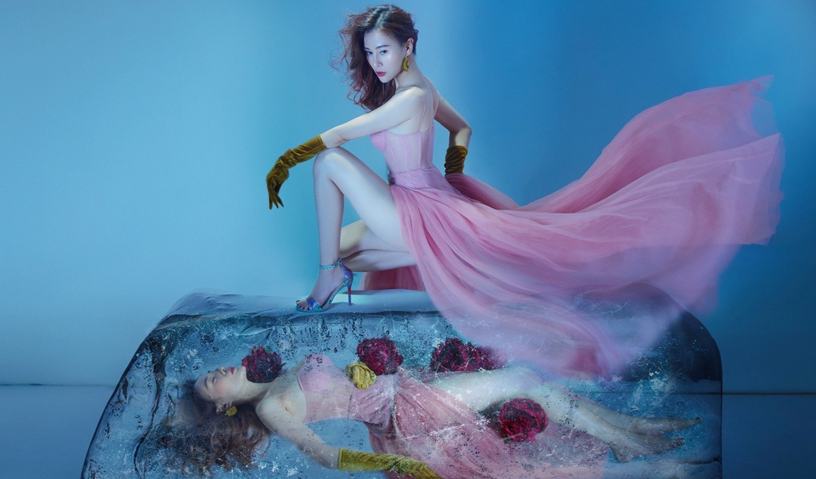 Phuong Oanh noi gi ve bo anh giong Angelababy? hinh anh