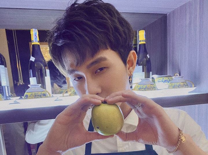 Jack khoe demo bai hat moi hinh anh