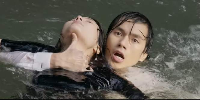 Su that canh Diem My 9X bi duoi nuoc trong phim hinh anh