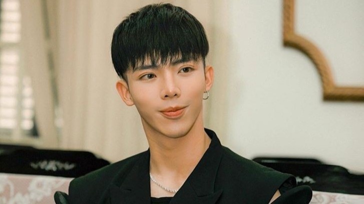 Hoa Minzy boc me Erik nghien chinh anh hinh anh