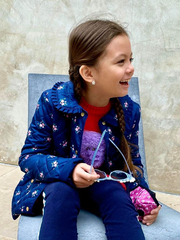 Hong Nhung cap sinh doi anh 9