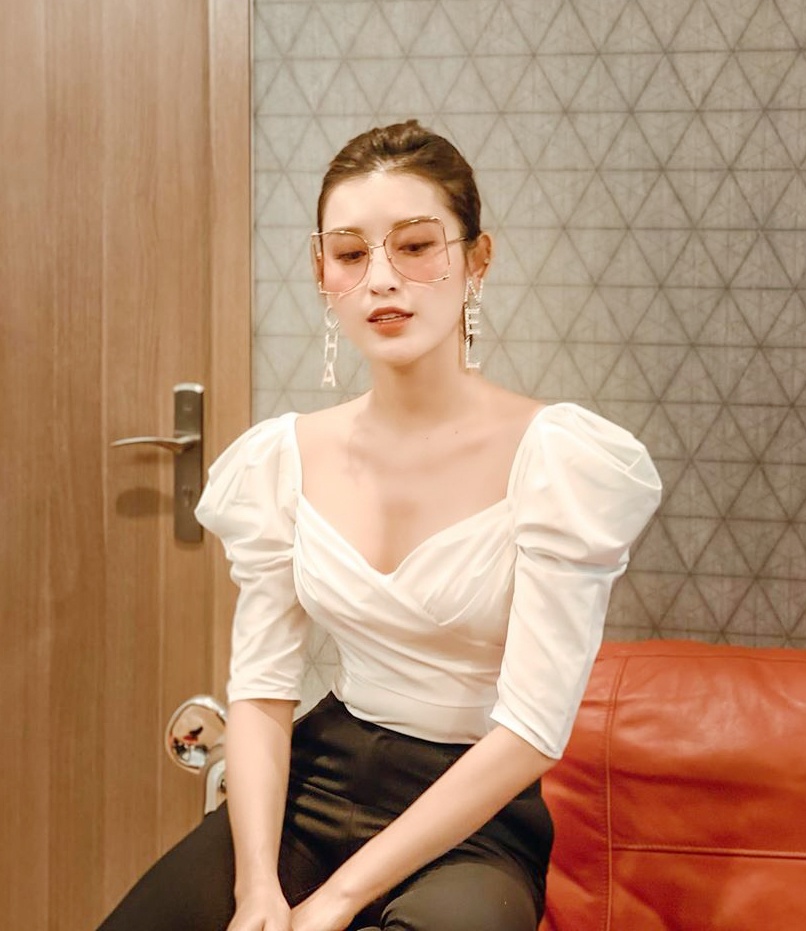 Huyền My Mai Phương Thúy ảnh 2 Huyen My Mai Phuong Thuy anh 2