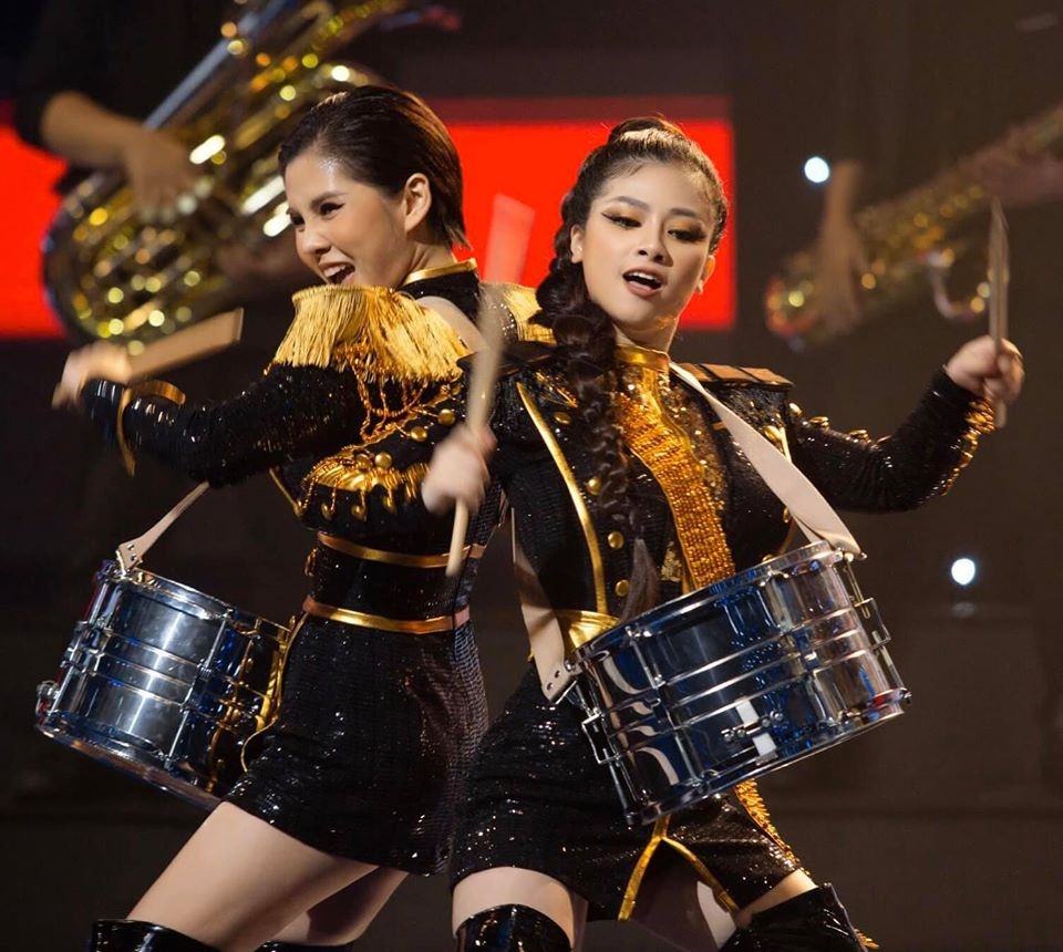 MC Thu Hoài thắng Trời sinh một cặp ảnh 1 MC Thu Hoai thang Troi sinh mot cap anh 1