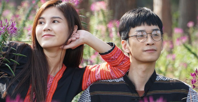 Thu Hoài Trời sinh một cặp ảnh 2 Thu Hoai Troi sinh mot cap anh 2