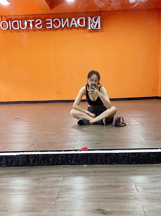 Nghe si Viet nghi le 30/4 anh 2