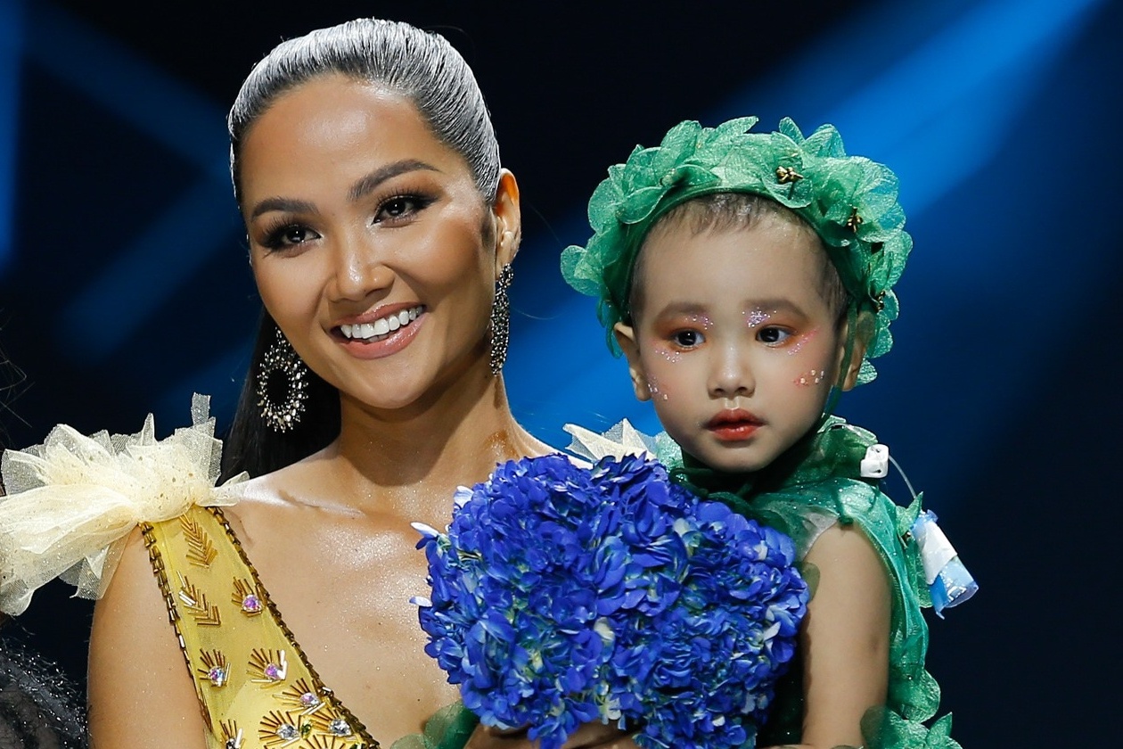 Uoc mo con dang do cua mau nhi 5 tuoi qua doi vi ung thu hinh anh