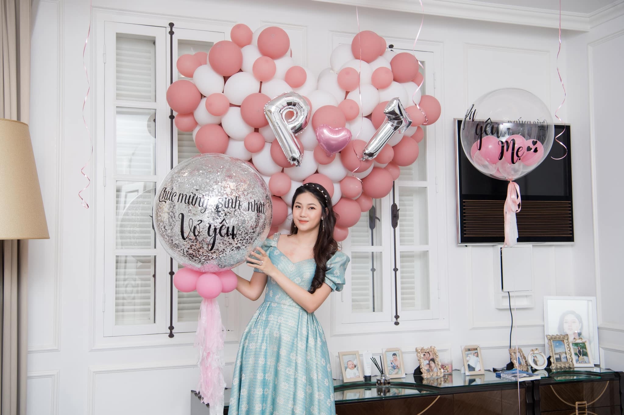 Hoa hau A hau Viet ket hon tuoi 30 anh 13