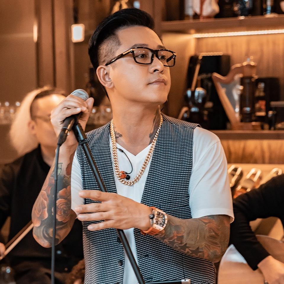 Tuan Hung hat cover anh 1