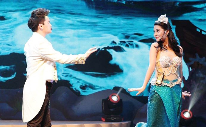 NSUT Chi Trung: 'Cho san khau tro lai de co du luong cho anh em' hinh anh