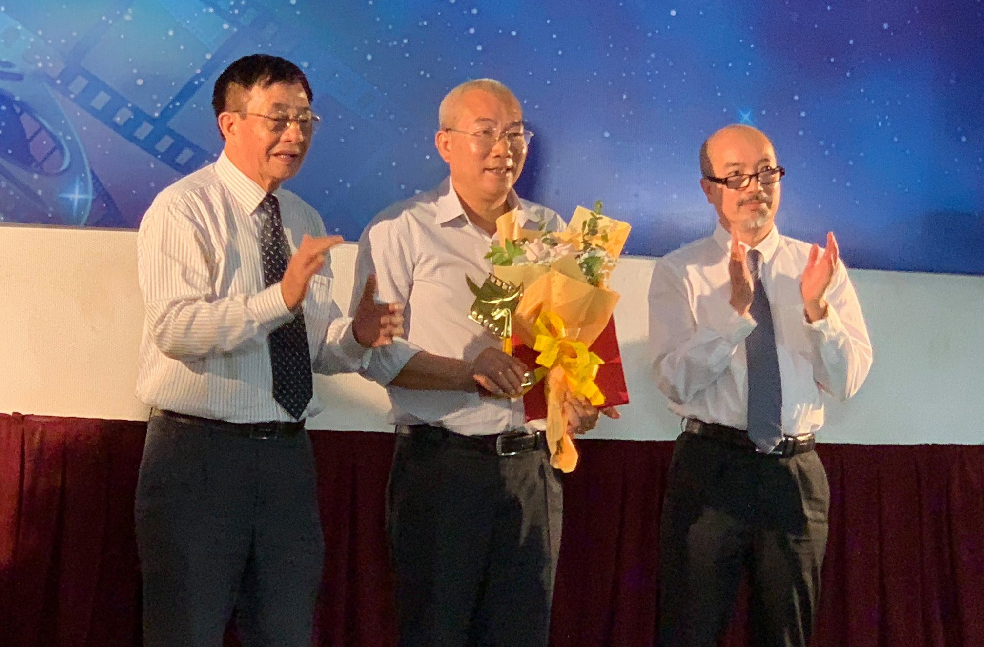Cánh diều vàng 2020 ảnh 1 Canh dieu vang 2020 anh 1