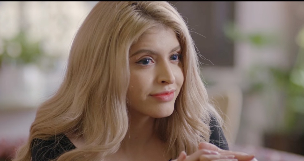 Andrea Aybar trong 'Nha tro Balanha' hinh anh