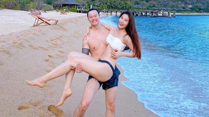 Diem My 9X, Hoang Thuy Linh du lich mua he hinh anh