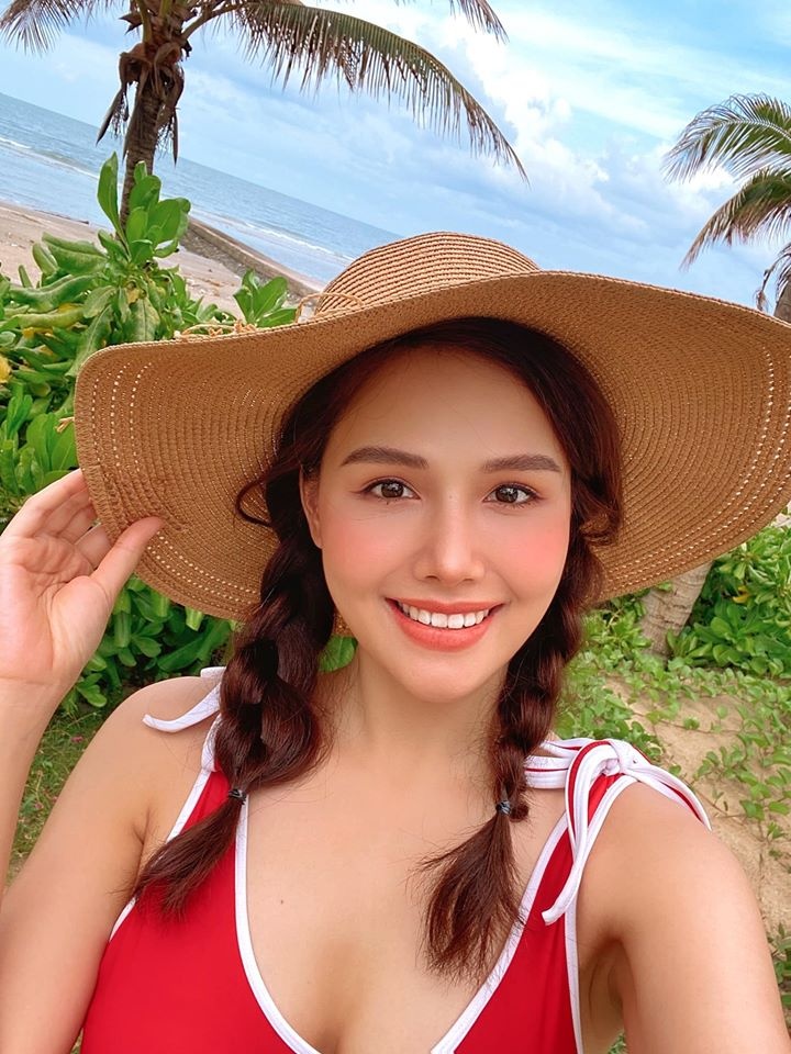 Diem My 9X bikini mua he anh 8