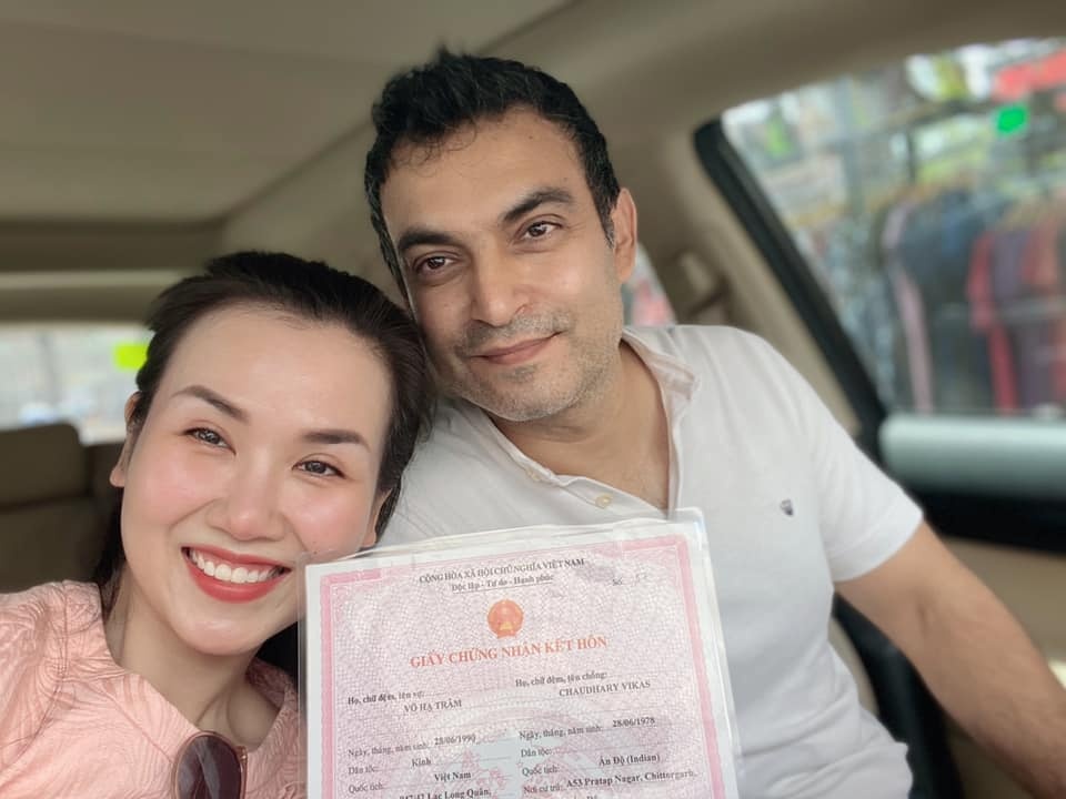 Vo Ha Tram dang ky ket hon sau gan 2 nam cuoi hinh anh