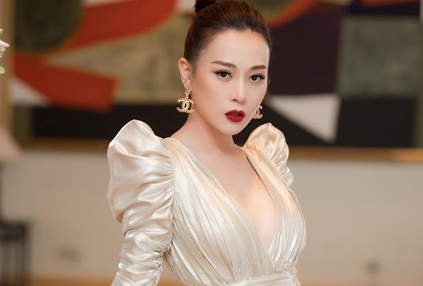 Phuong Oanh mat cam giac them an, sut 5 kg vi ap luc hinh anh