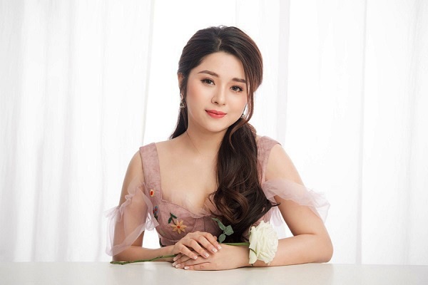 MC Dieu Linh qua doi anh 1