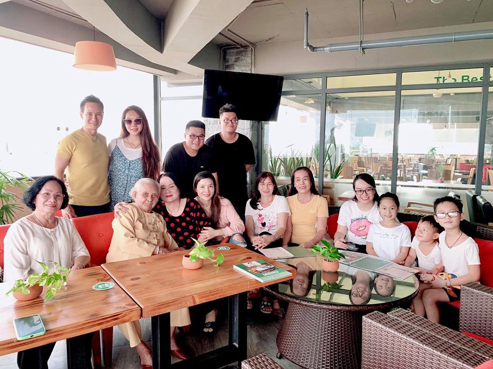 Minh Ha mang bau anh 1