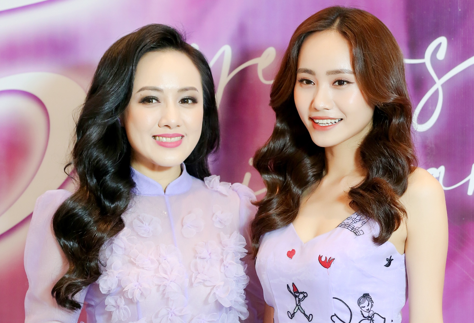 BTV Thoi su Hoai Anh dien thoi trang cung dan sao phim truyen hinh hinh anh