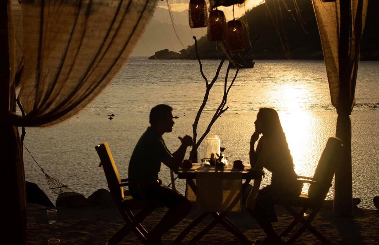 Van Hugo ban trai anh 1