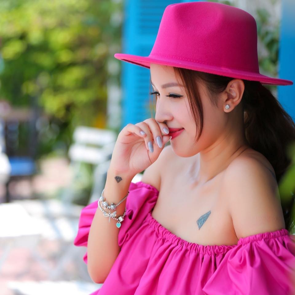 Van Hugo ban trai anh 2