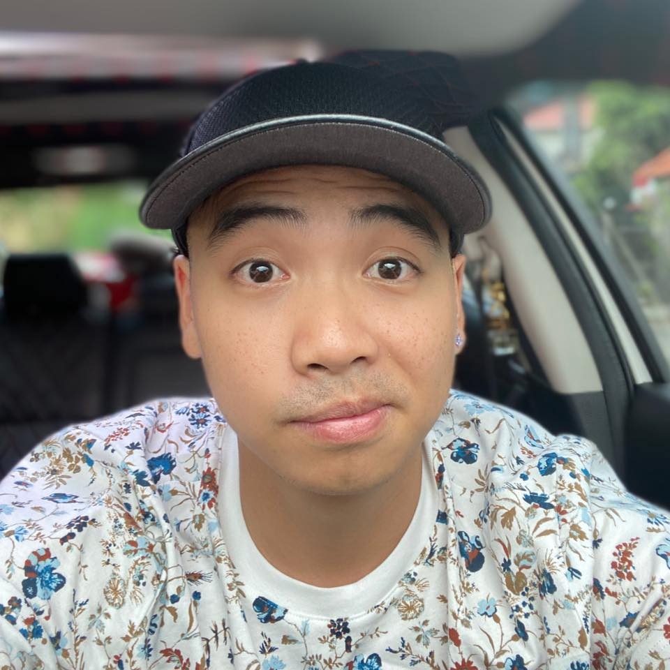 H'Hen Nie ban trai anh 1