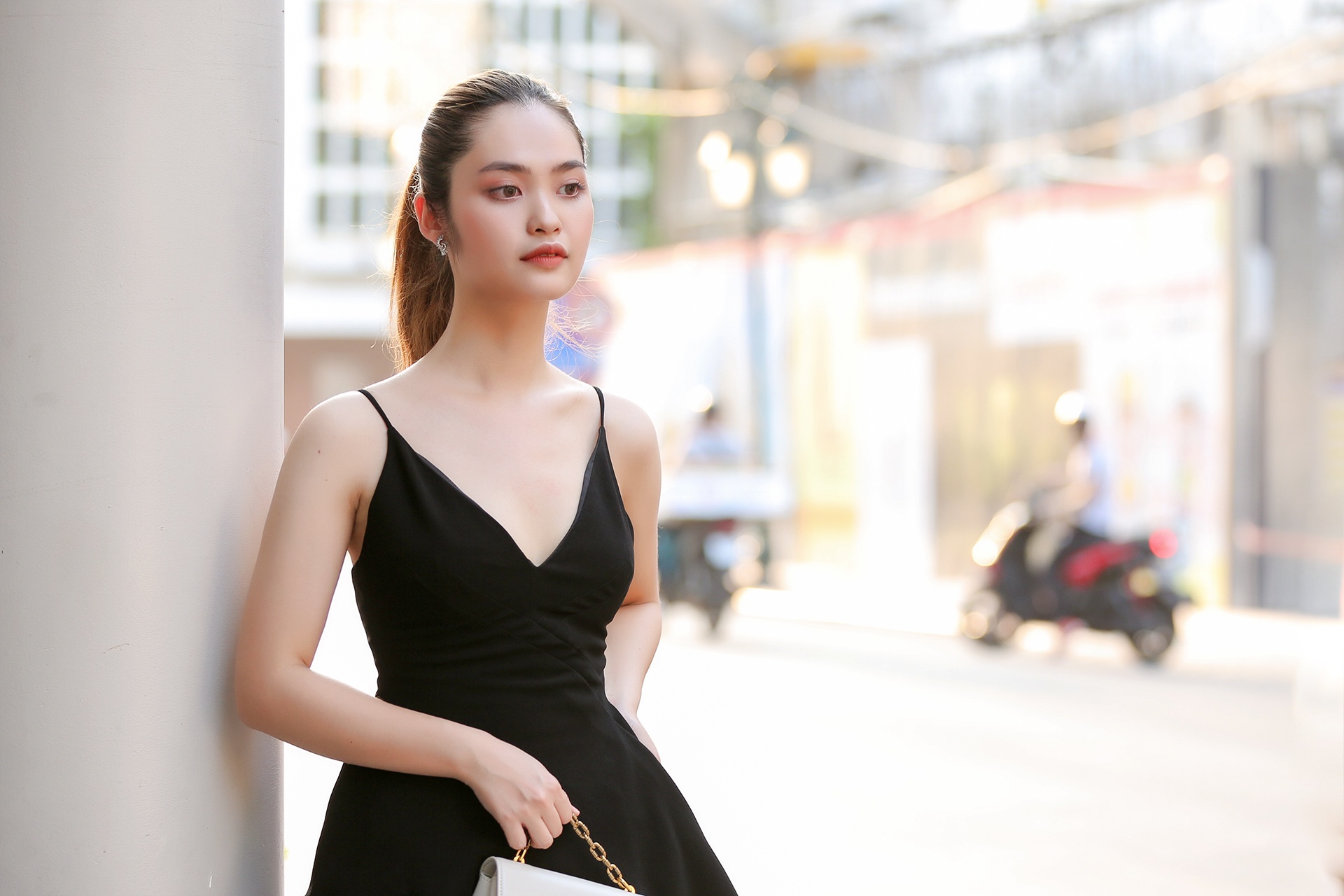 Hoa hau Viet Nam 2020 Nong Thuy Hang anh 1