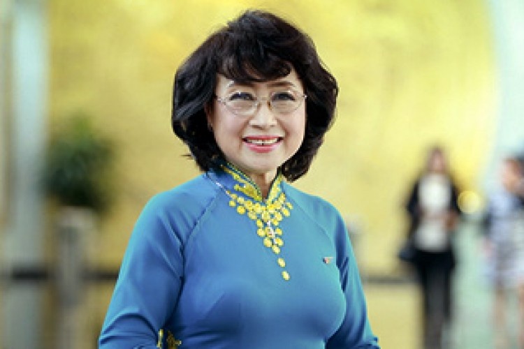 NSUT Kim Tien tung bi nhan xet noi nhu het hoi hinh anh