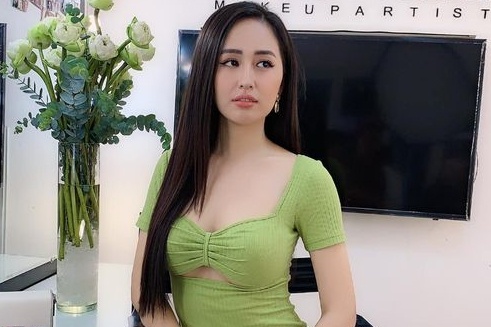 Mai Phuong Thuy len tieng ve anh mac ao dai gay tranh cai 8 nam truoc hinh anh