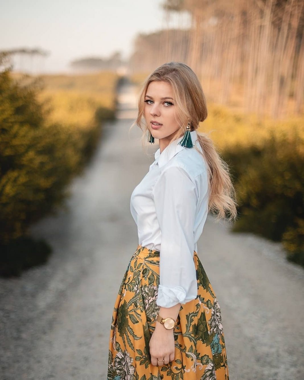 Hoa hau Trai Dat 2020 anh 3