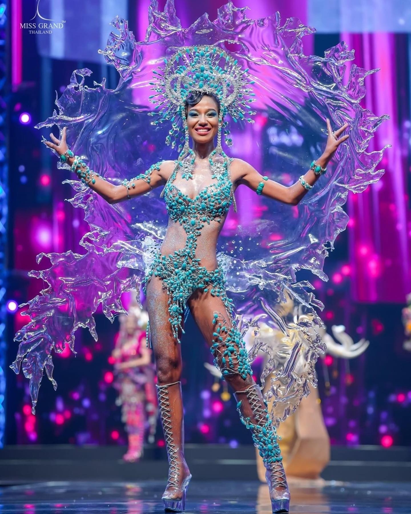 Hoa hau Hoa binh Thai Lan 2020 anh 5