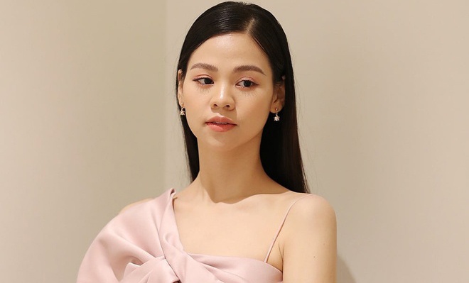 Thi sinh Hoa hau Viet Nam nhin an de giu eo o vong so khao hinh anh