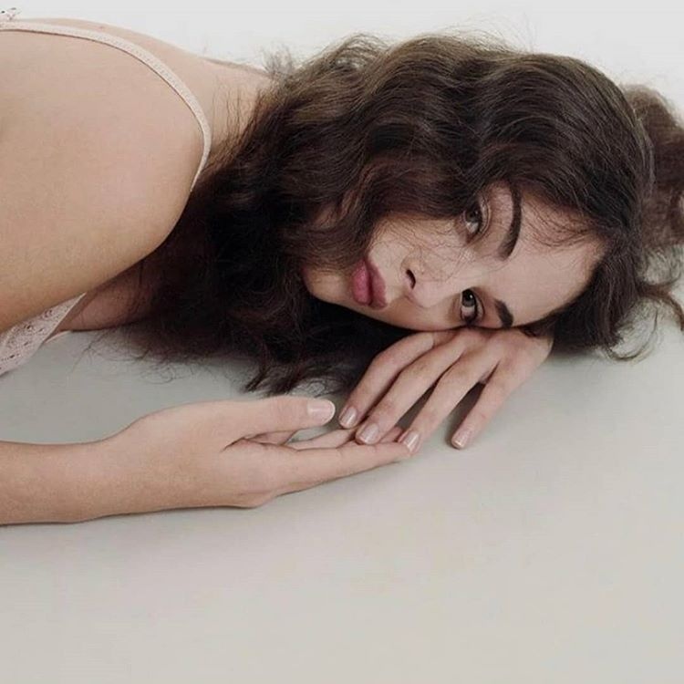 Con gai Monica Bellucci anh 11